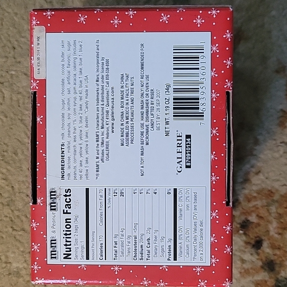 2007 Green Christmas M&M Mug - Picture 4 of 5